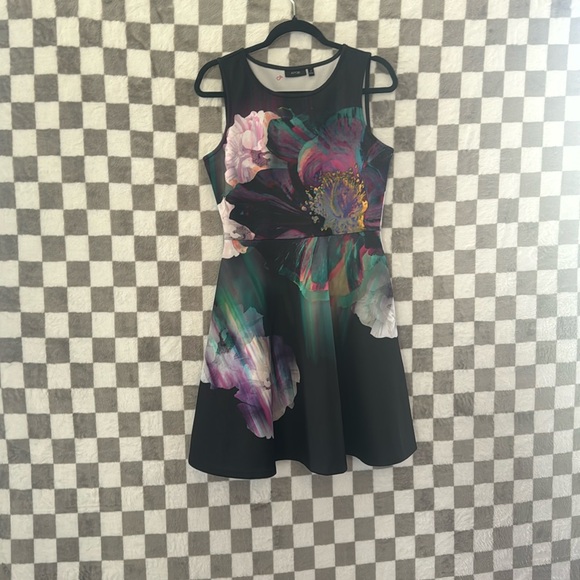 ATP Dresses & Skirts - Atp women’s floral sundress size medium